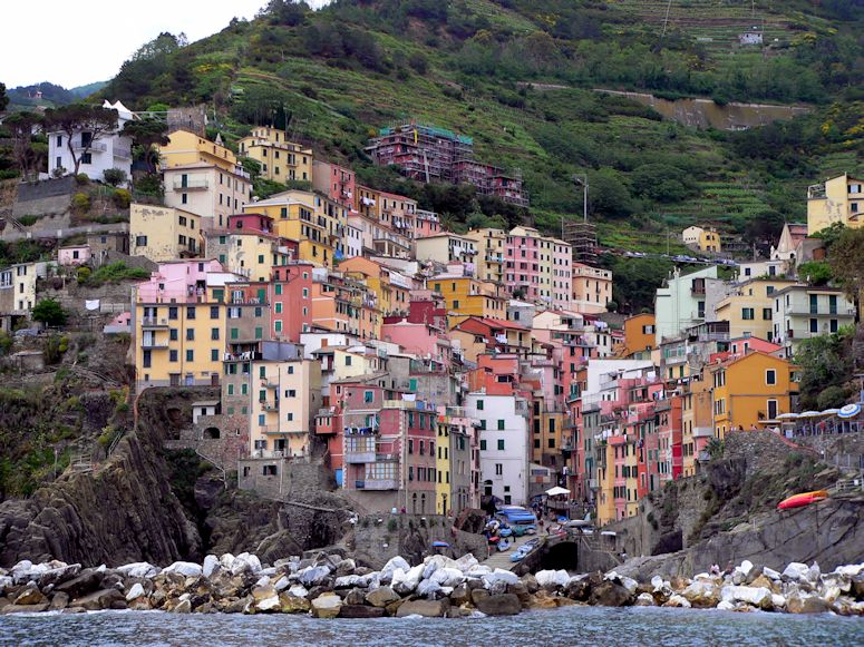 Riomaggiore - en av stderna i Cinque Terre i Italien.