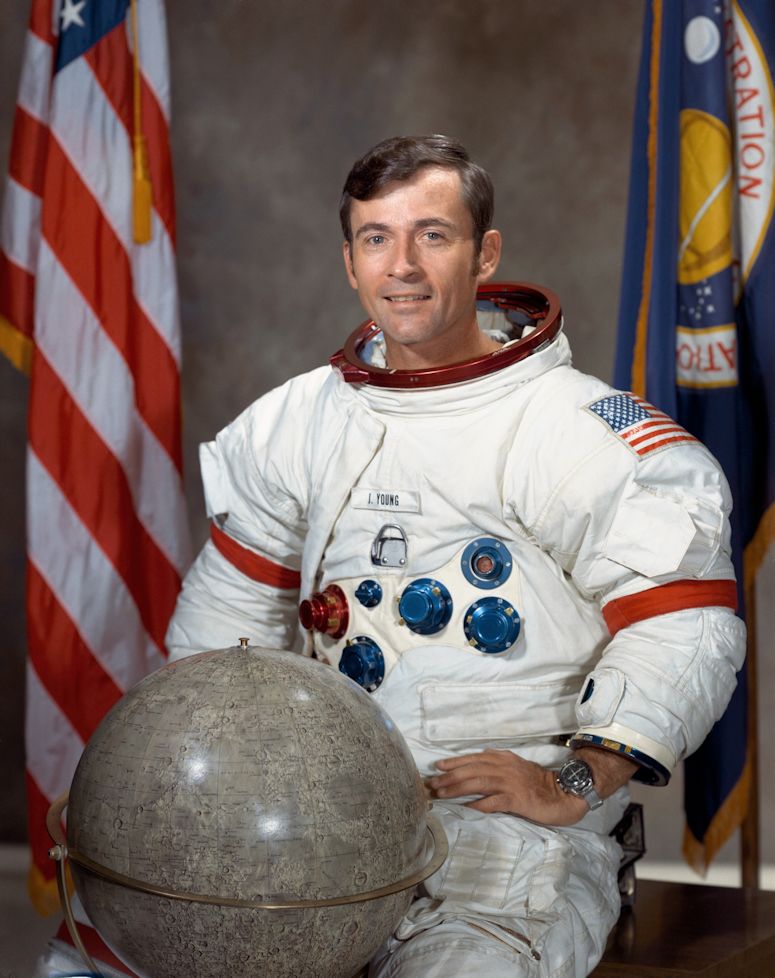 Astronaut John Young infr Apollo 16.