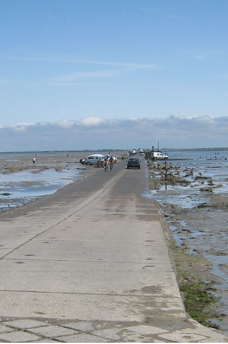 Passage du Gois i Frankrike - bilvgen som drnks vid hgvatten.