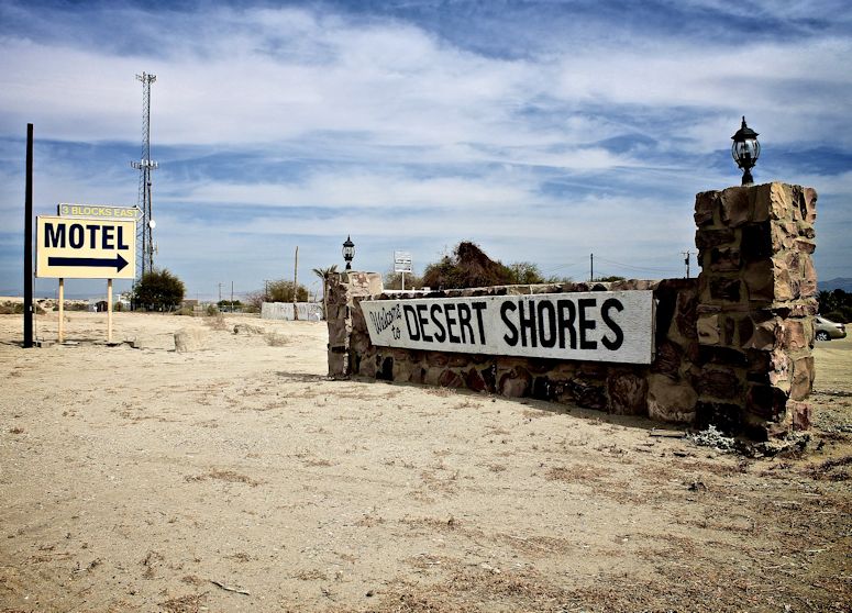 vergivna hus vid Salton Sea i Kalifornien.