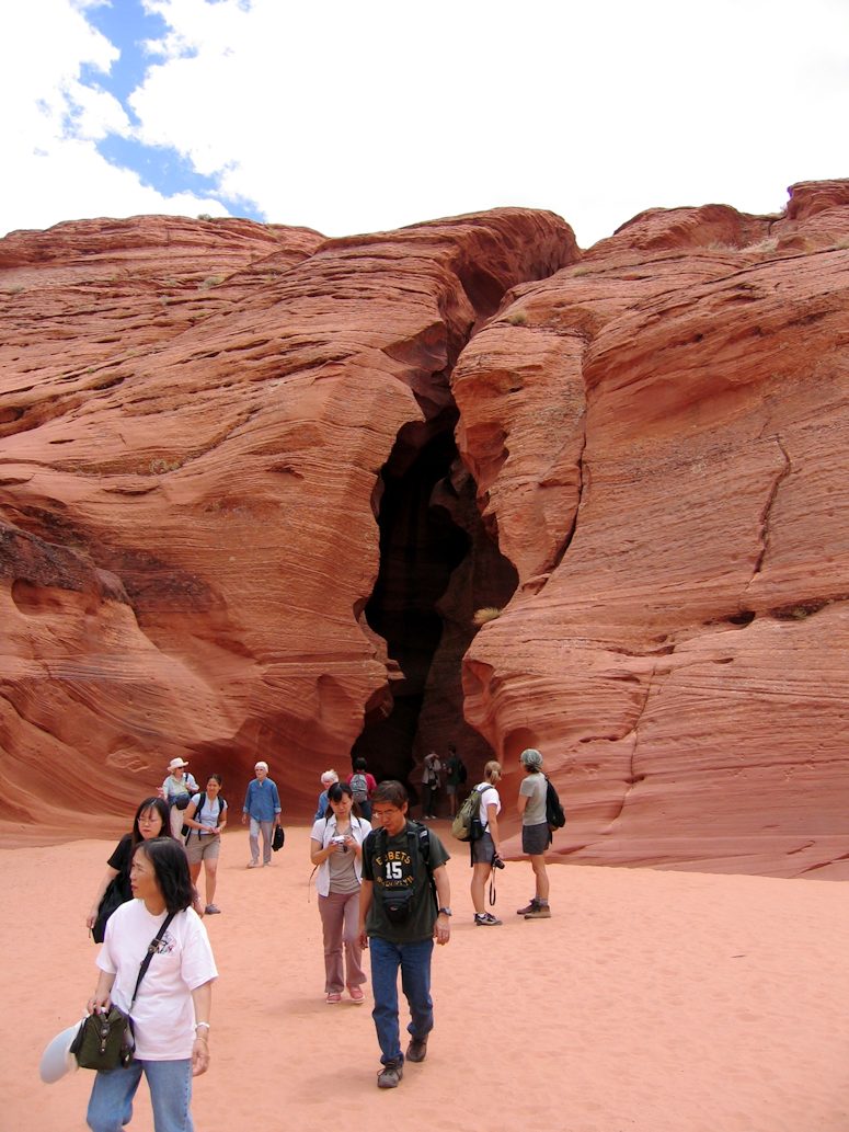 Vrldens vackraste kanjon - Antelope Canyon i Arizona, i rd sandsten.