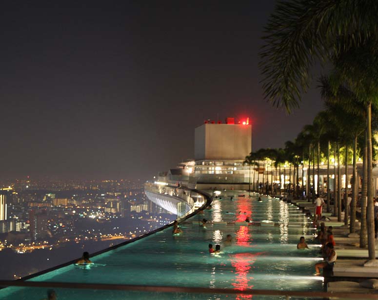 Sky Park p Marina Bay Sands  i Singapore p kvllen.