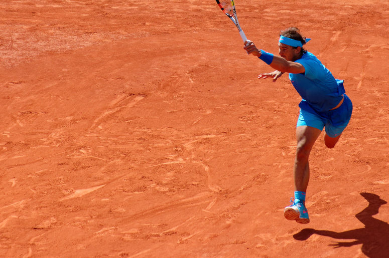 Nadal spelar tennis