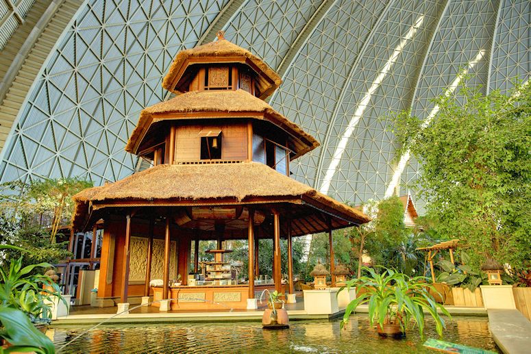 Paviljong i Tropical Islands utanfr Berlin.