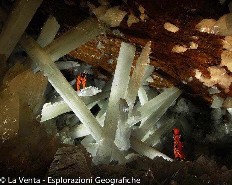 Kristaller i grottan i Mexiko