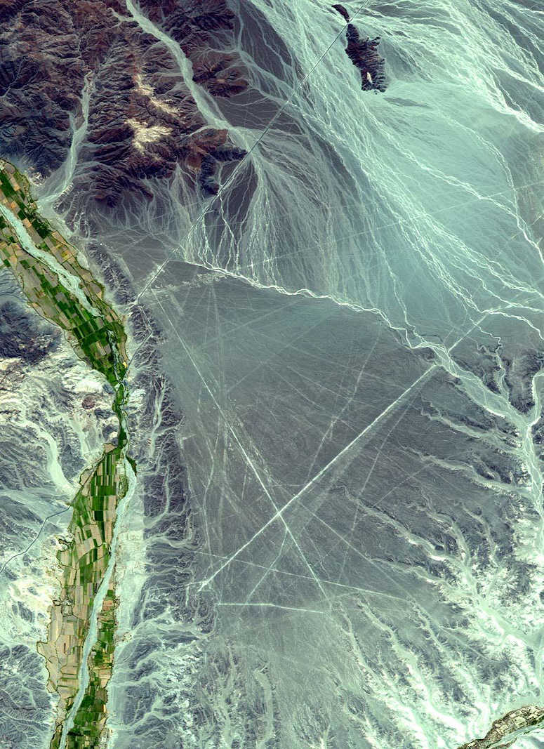 NAscalinjerna fotograferade från rymden av en satellit.