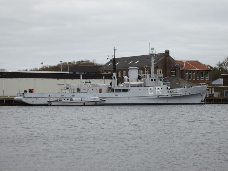 Nederländska skeppet HNLMS Abraham Crijnssen på museum idag.