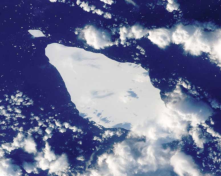Bild tagen på isberget från rymden