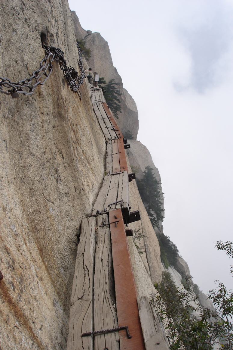 Vrldens lskigaste stig p berget Hua Shan i Kina