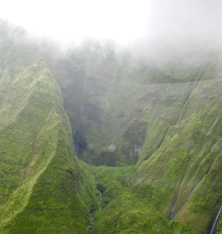 Wall of Tears (trarnas vgg), p vulkanen Wai'ale'ale p Hawaii.