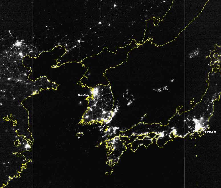 Satellitbild av Nordkorea, Sydkorea och Japan natten