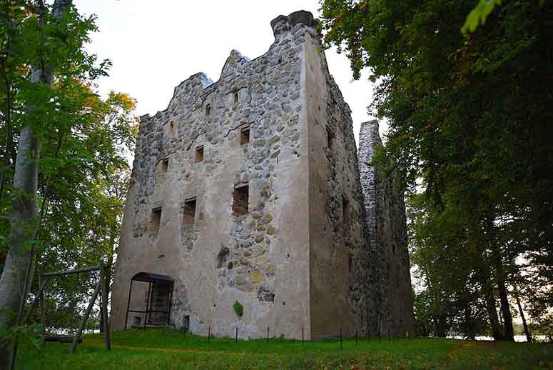 Bergkvara slottsruin