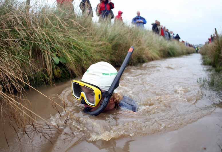 Bog snorkelling