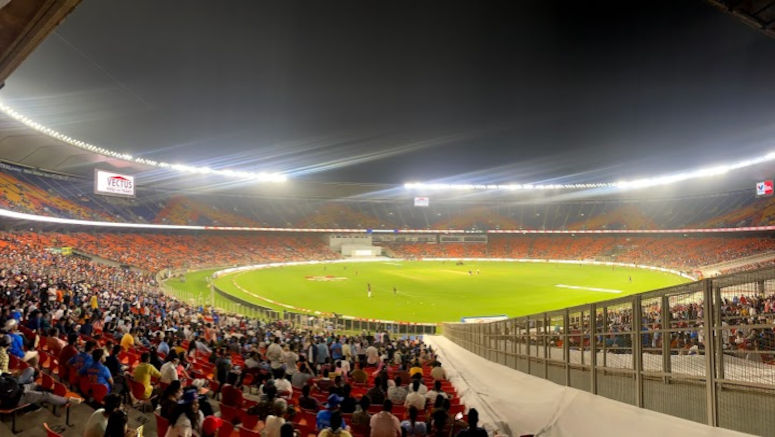Narendra Modi Stadium i Ahmedabad i Indien.